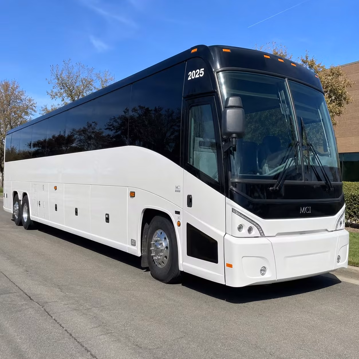 with charterbusrentalbrownsvilletx com you can arrange concert shuttles for large groups across the rio grande valley